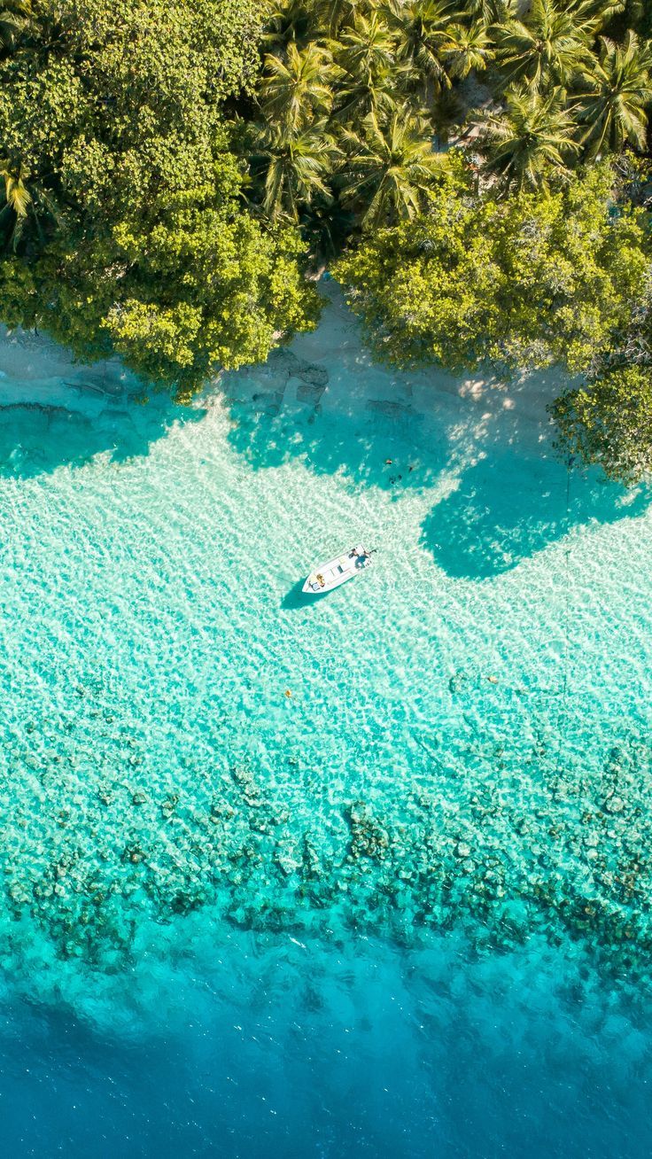 Maldives atoll